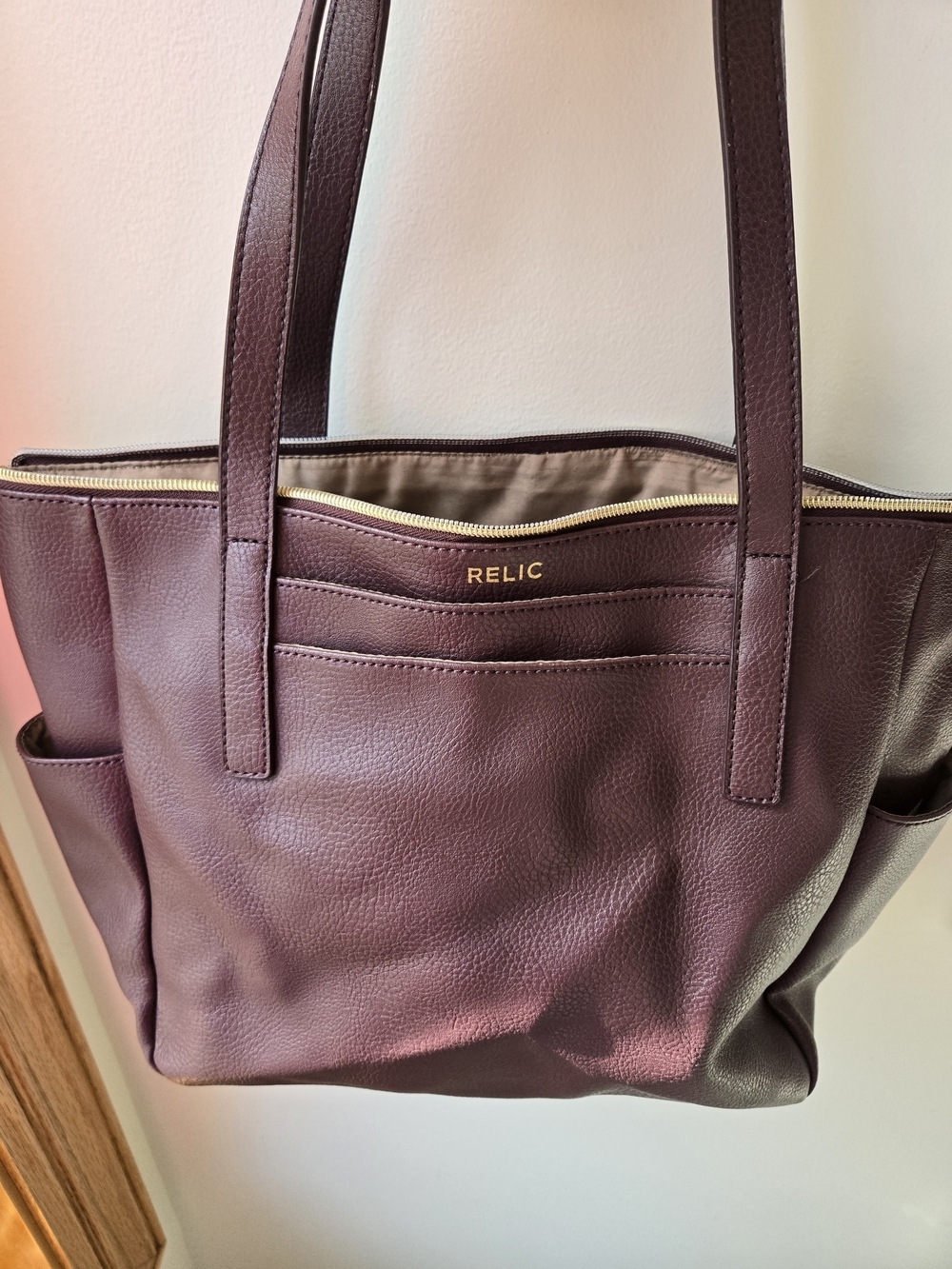 Relic Women's Burgundy Tote Bag - Picture 4 of 5